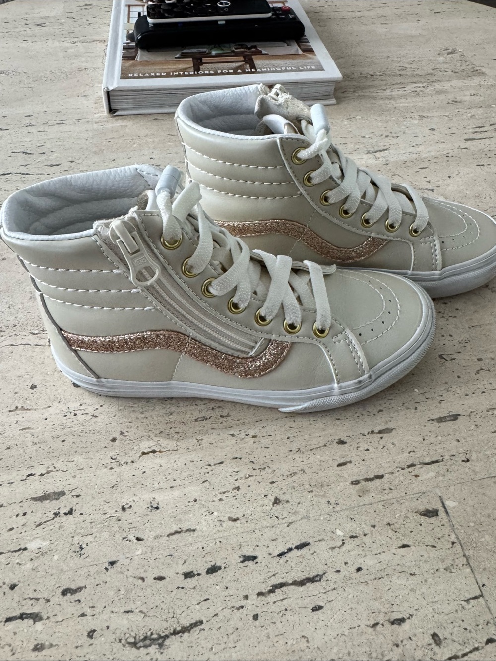 Vans Girls High Top Sneakers Cream Rose Gold Glitter Side Zip